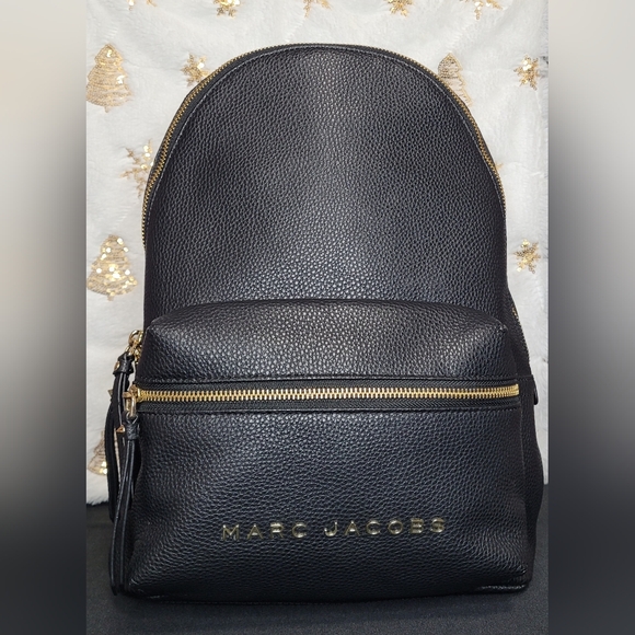 Marc Jacobs Handbags - Marc Jacobs Black Pebbled Textured Backpack
